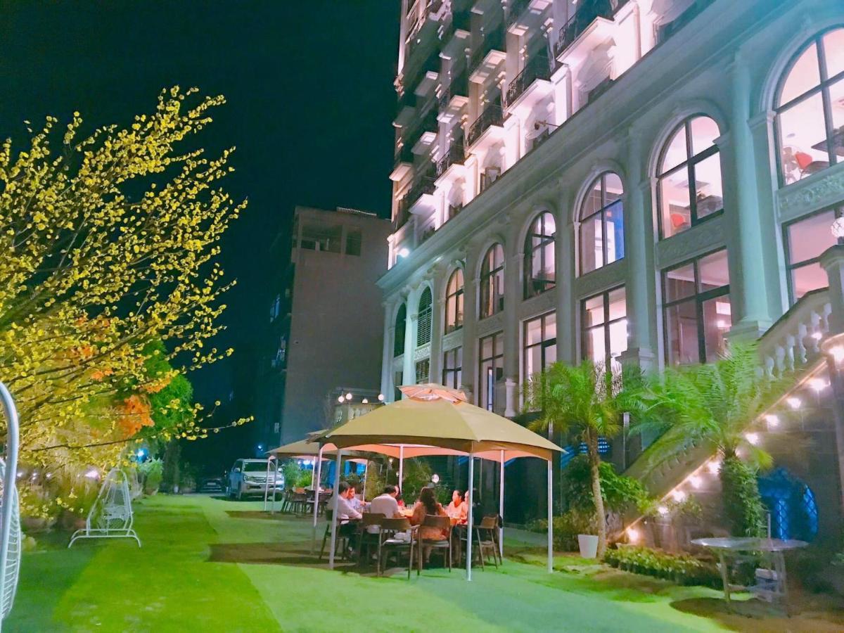 凤凰酒店 河江 外观 照片